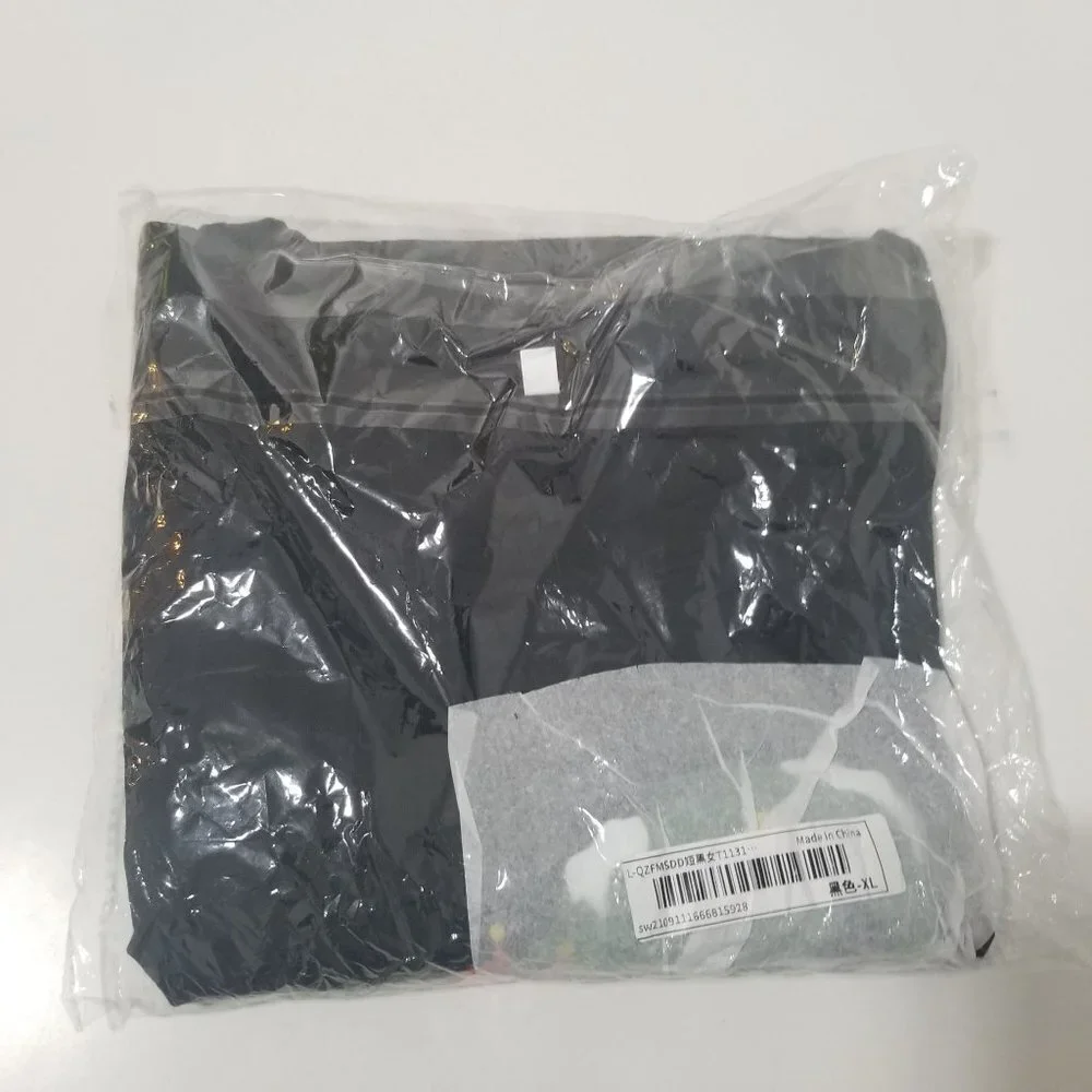 NEW SHEIN Christmas &‎ Letter Graphic Tee Size XL